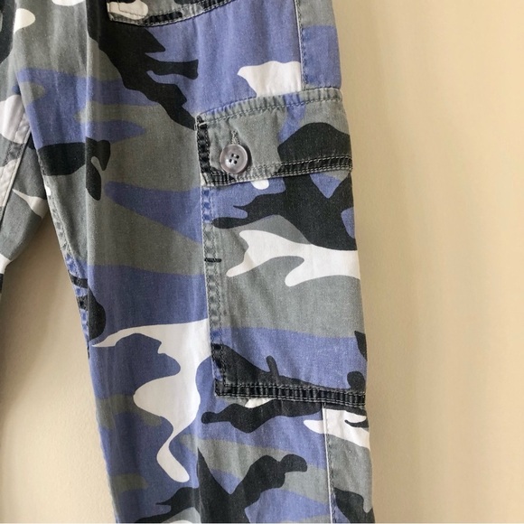 Urban Outfitters Blue Camo Cargo Pants size 0 - Picture 3 of 8